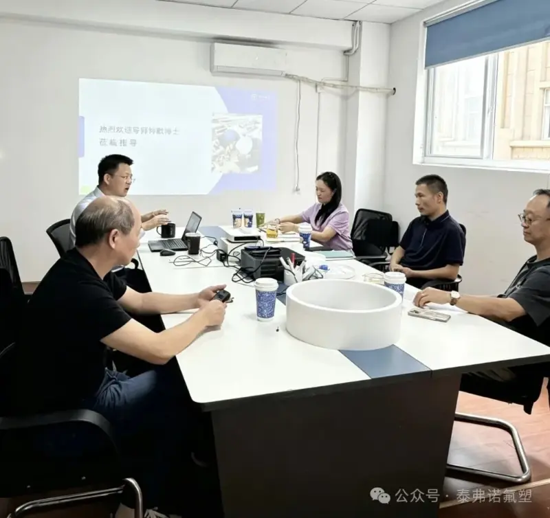 Tiến sĩ Zhong Mo, Cựu Giám đốc Điều hành của Bosch Rexroth Trung Quốc, thăm Taifno